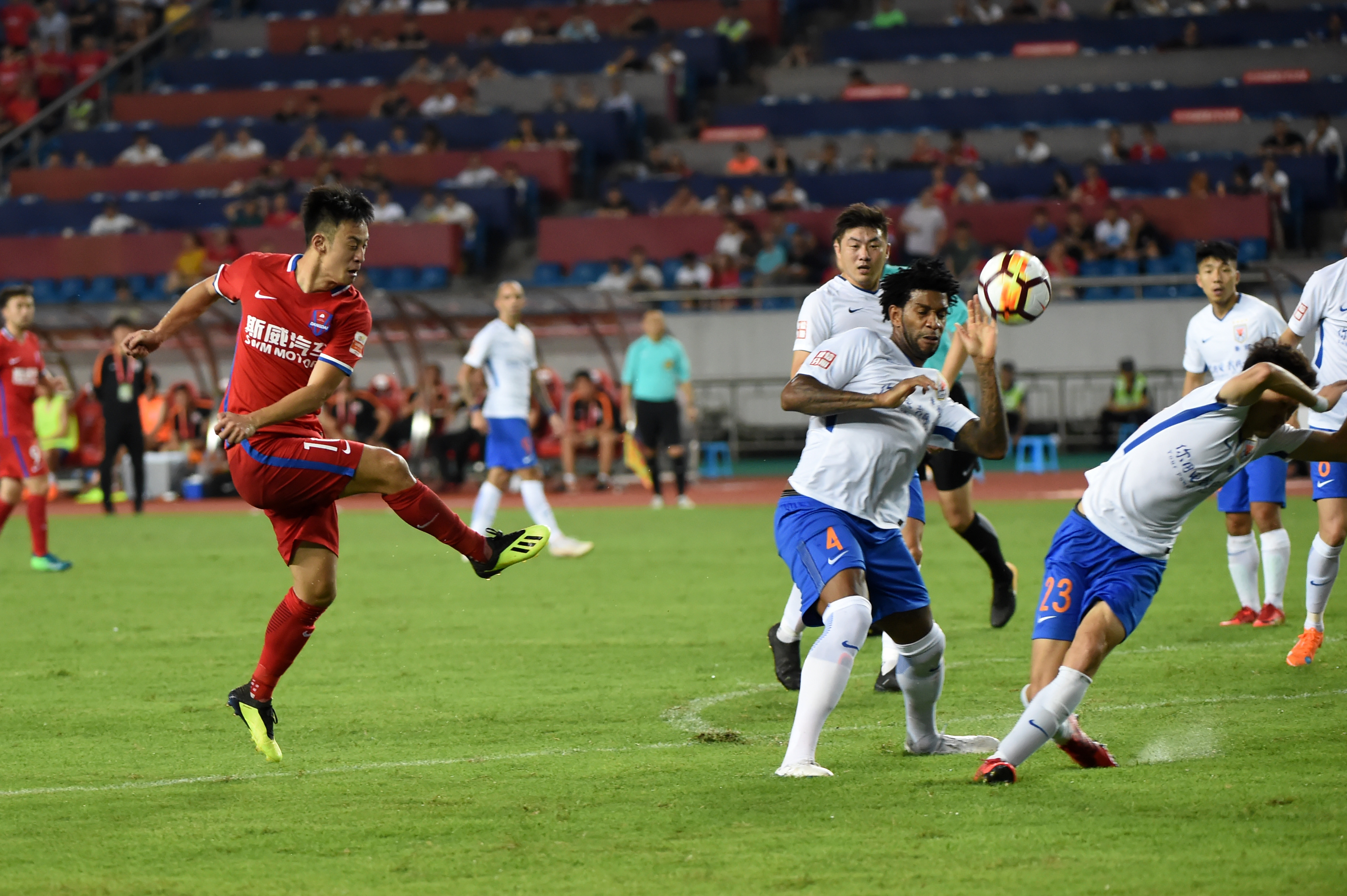 爱游戏-重庆斯威备战国际大赛，球队备战雄心勃勃的简单介绍  第1张